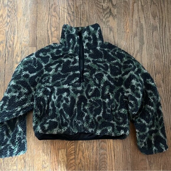 Aritzia Tna Cordova Quarter Zip Up fleece jacket khaki camo green - Picture 3 of 5
